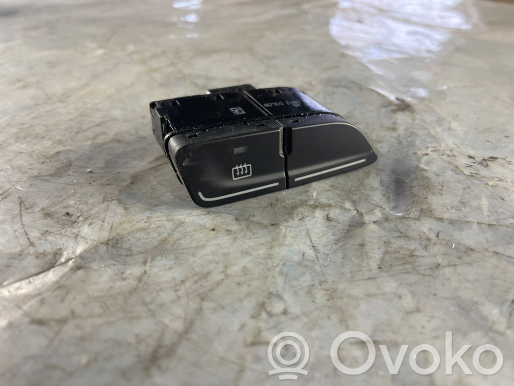 Ford Focus Windscreen/window heater switch 