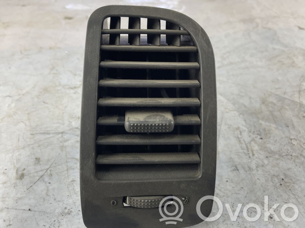 Volkswagen Polo III 6N 6N2 6NF Boczna kratka nawiewu deski rozdzielczej 