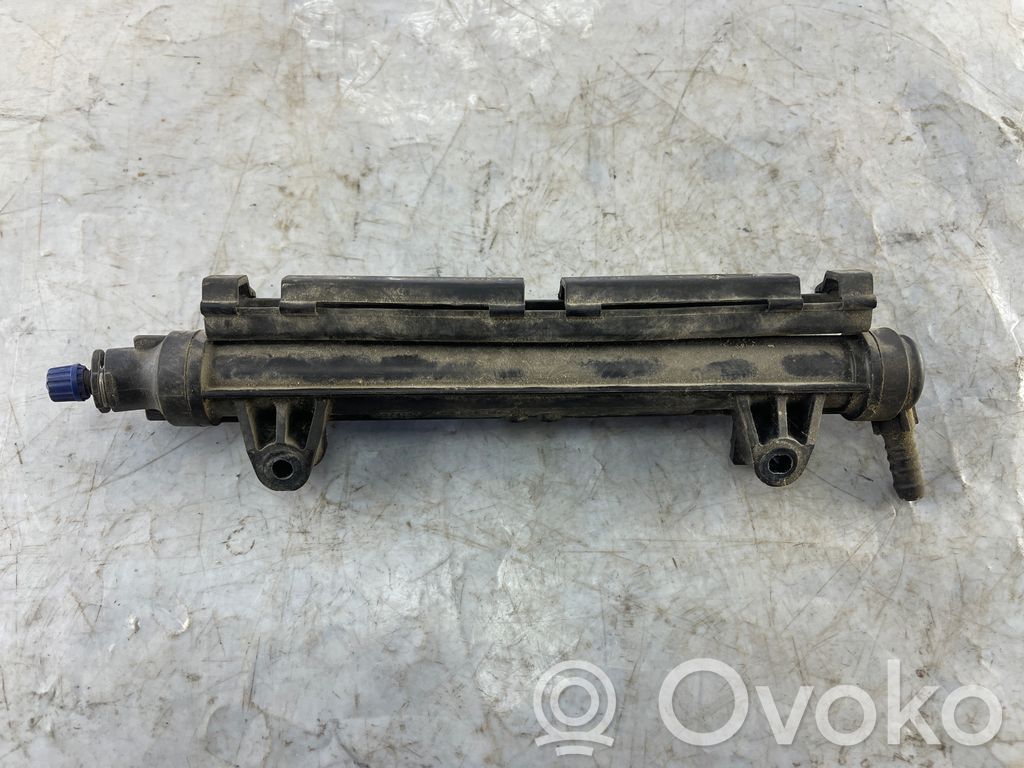 Volkswagen Polo Tubo principal de alimentación del combustible 