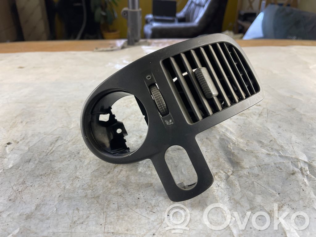 Volkswagen Polo III 6N 6N2 6NF Luftausströmer Lüftungsdüse Luftdüse seitlich 