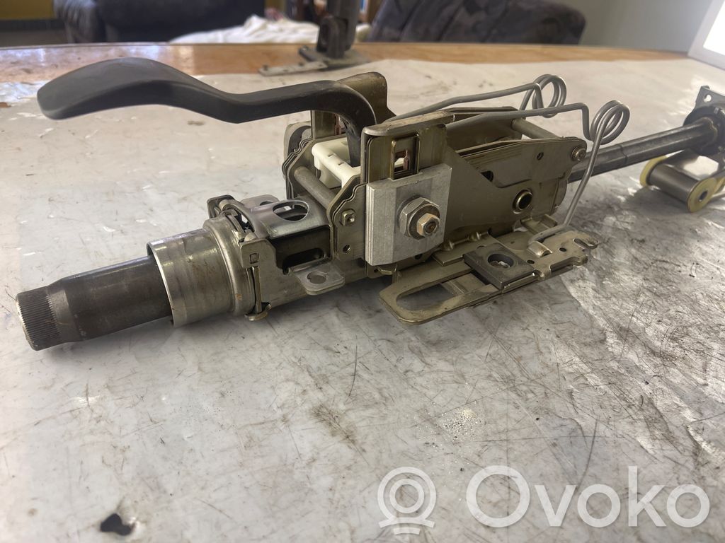 Volkswagen Polo IV 9N3 Ohjauspyörän akselisarja 