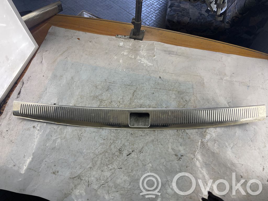 Audi A6 S6 C5 4B Protector del borde del maletero/compartimento de carga 