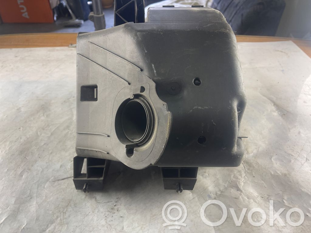 Audi A6 S6 C5 4B Air filter box 