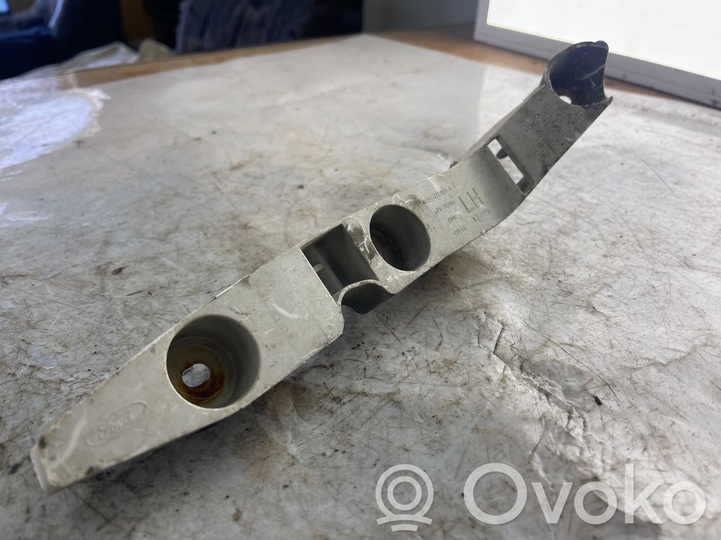 Ford Focus Front bumper mounting bracket 