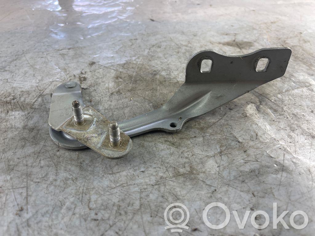 Ford Focus Engine bonnet/hood hinges 