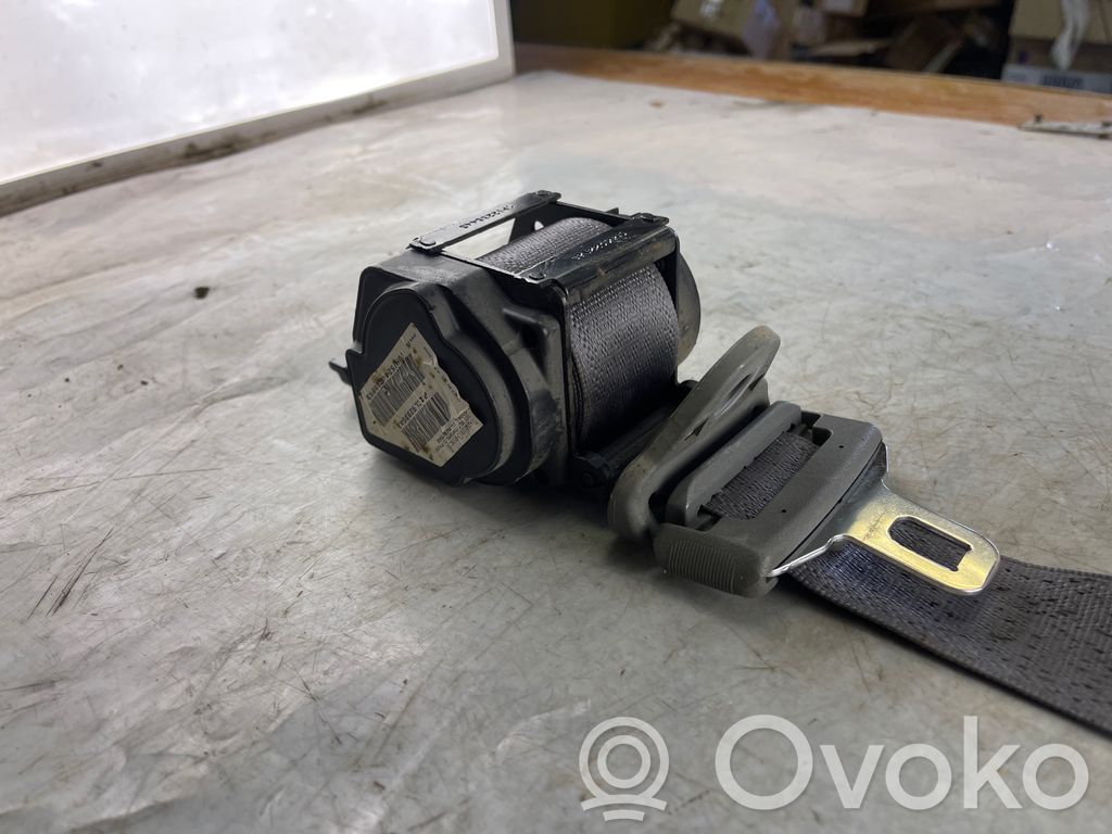Jeep Grand Cherokee (WK) Rear seatbelt 