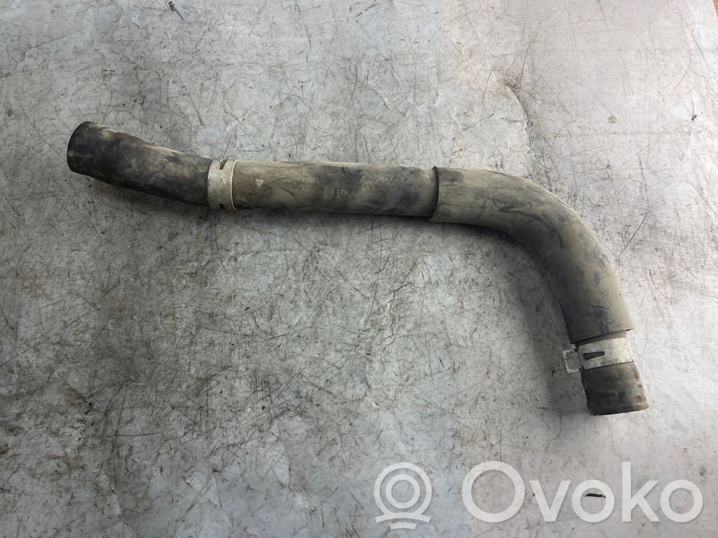 Engine coolant pipe/hose