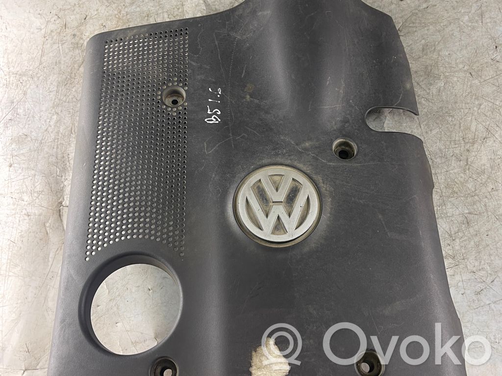 Volkswagen PASSAT B5 Motorabdeckung 