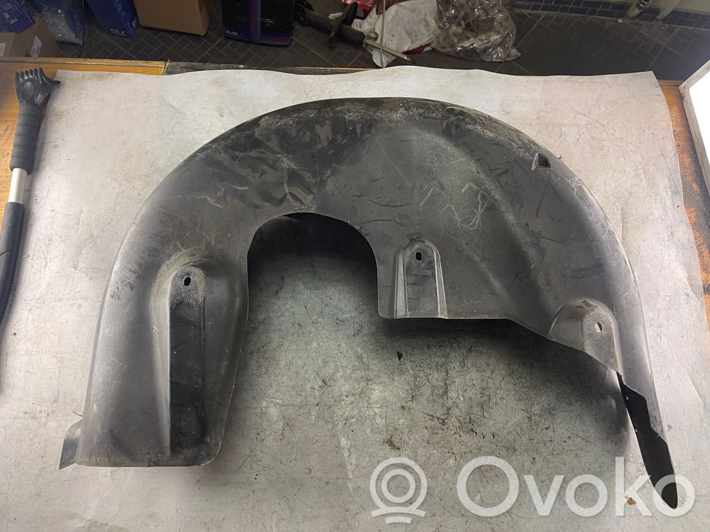 Volvo V70 Nadkole tylne 