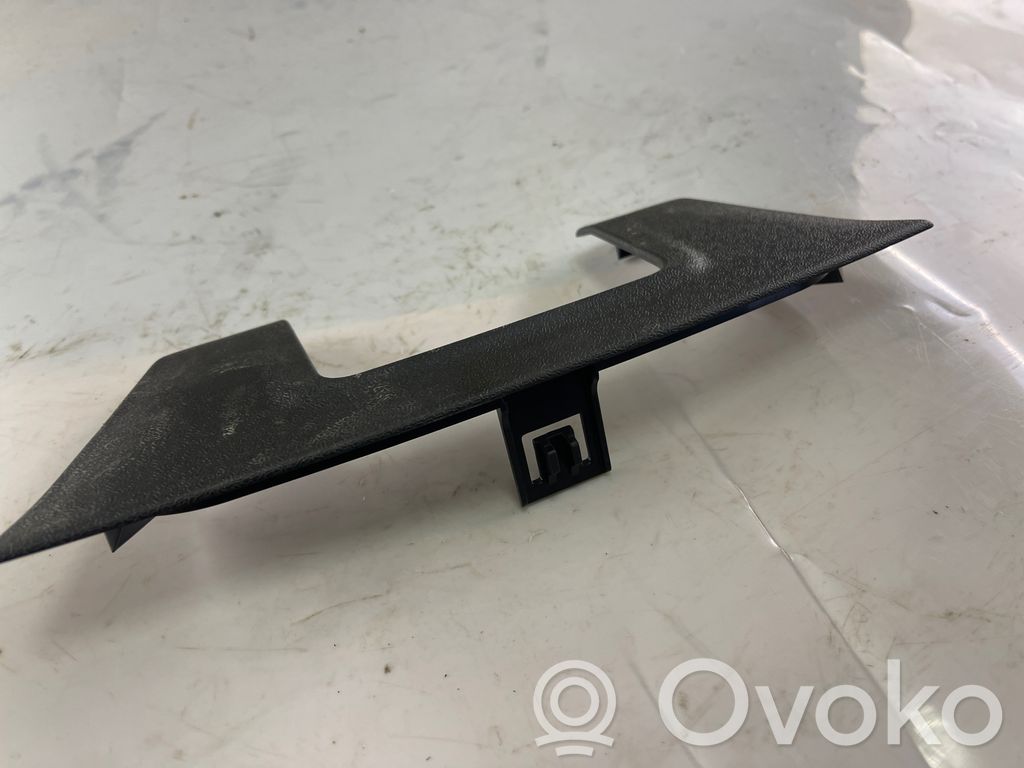 Volvo V40 Spynos apdaila 