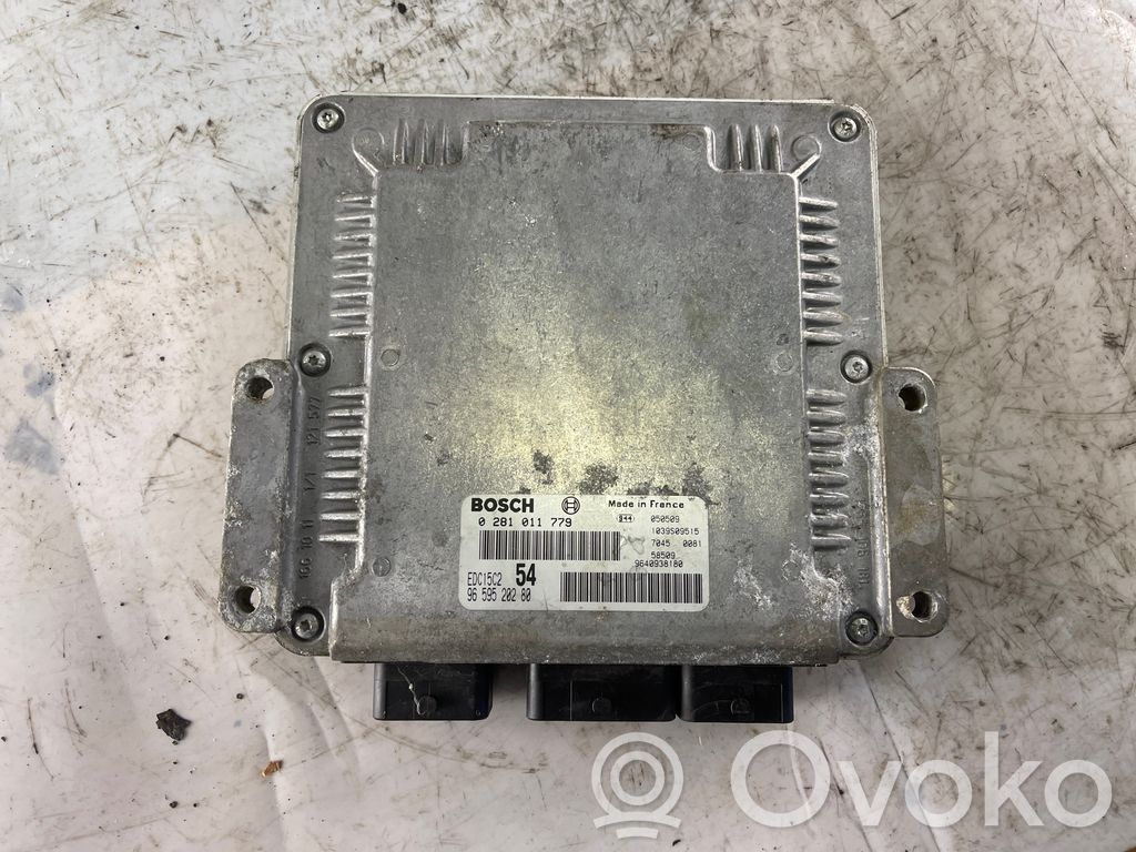 Peugeot 807 Engine control unit/module 