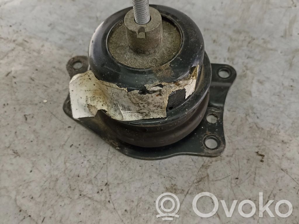 Volkswagen Fox Engine mount bracket 