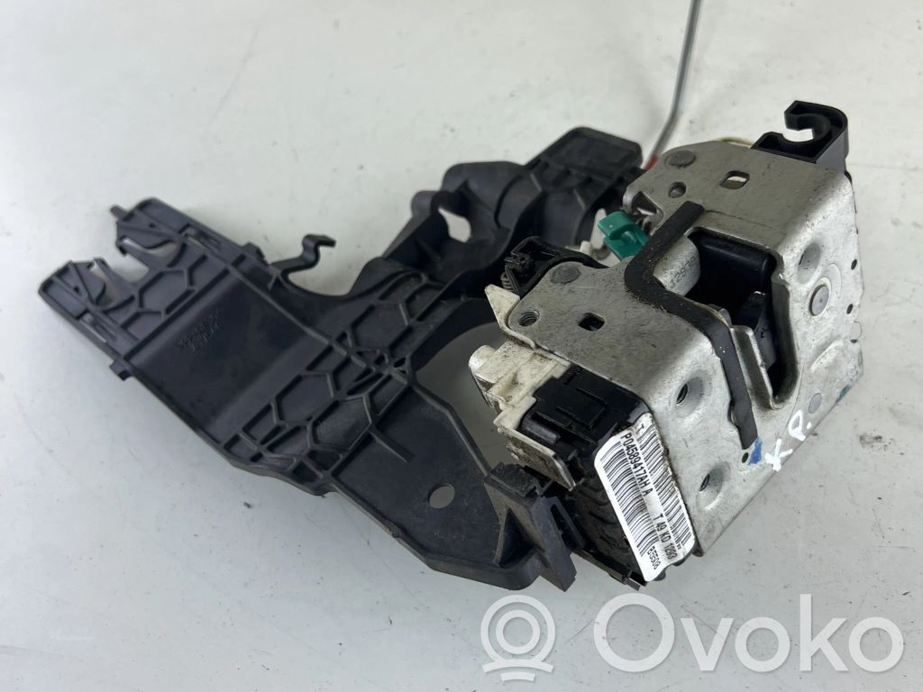 Dodge RAM 1500 DS Front door lock 