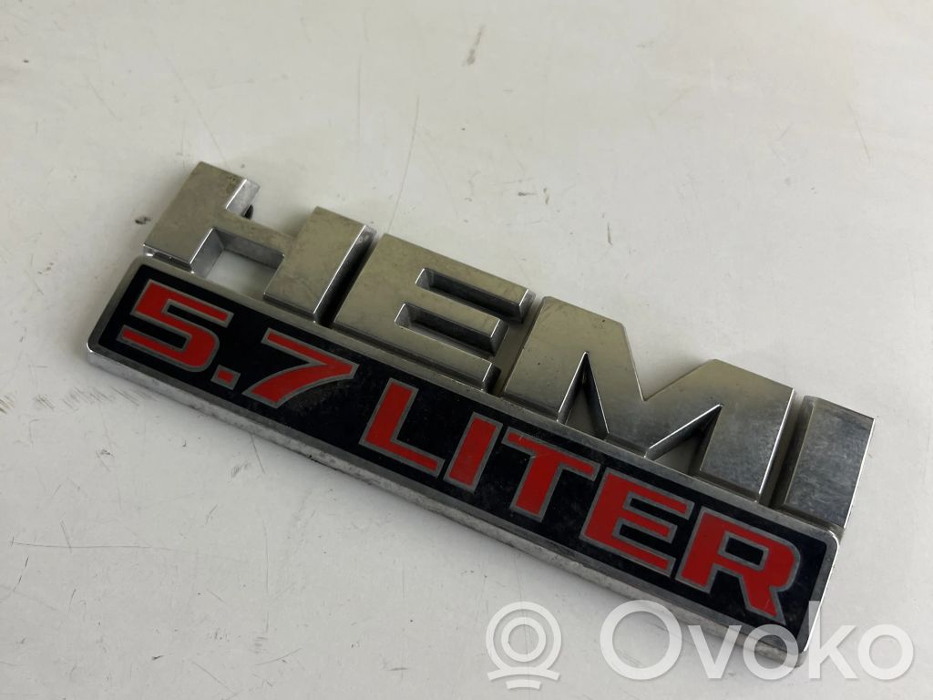 Dodge RAM 1500 DS Modeļa nosaukuma burti 