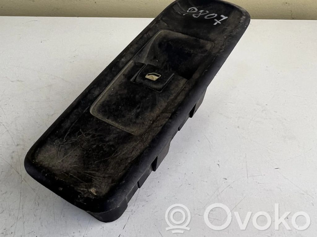 Peugeot 807 Electric window control switch 