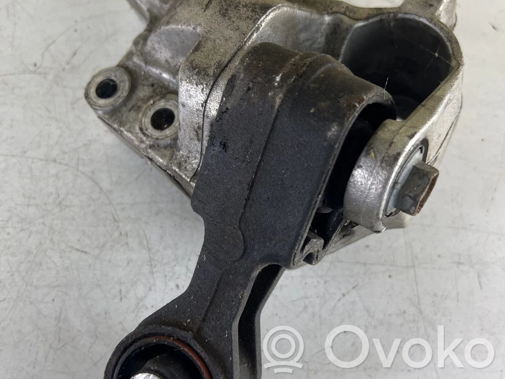 Citroen C5 Engine mount bracket 