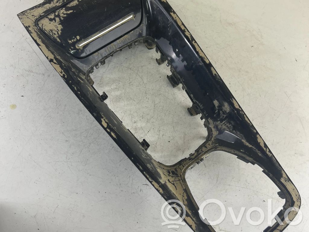 Citroen C5 Pavarų perjungimo svirties apdaila (plastikinė) 