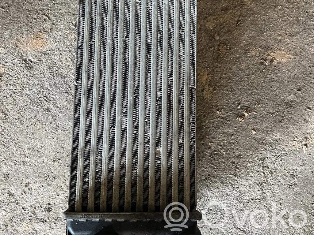 Peugeot 307 Interkūlerio radiatorius 