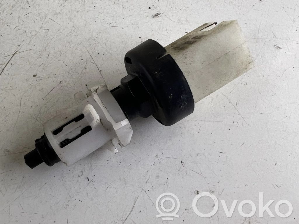Iveco Daily 4th gen Interruptor sensor del pedal de freno 