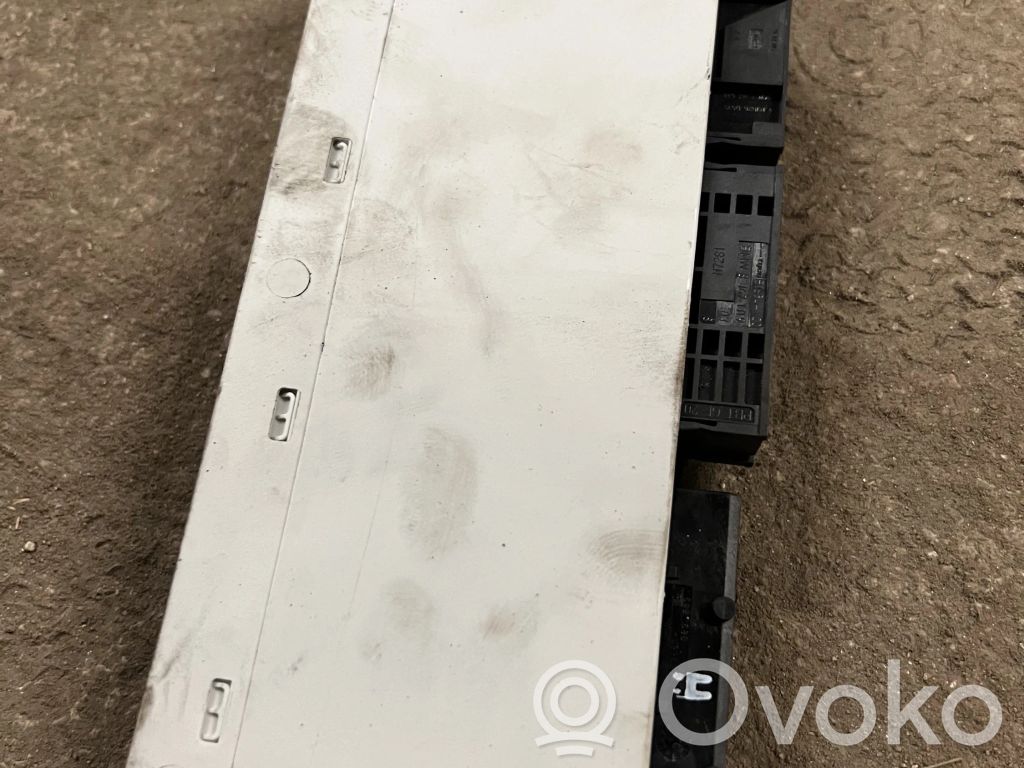 Other control units/modules   FT110003