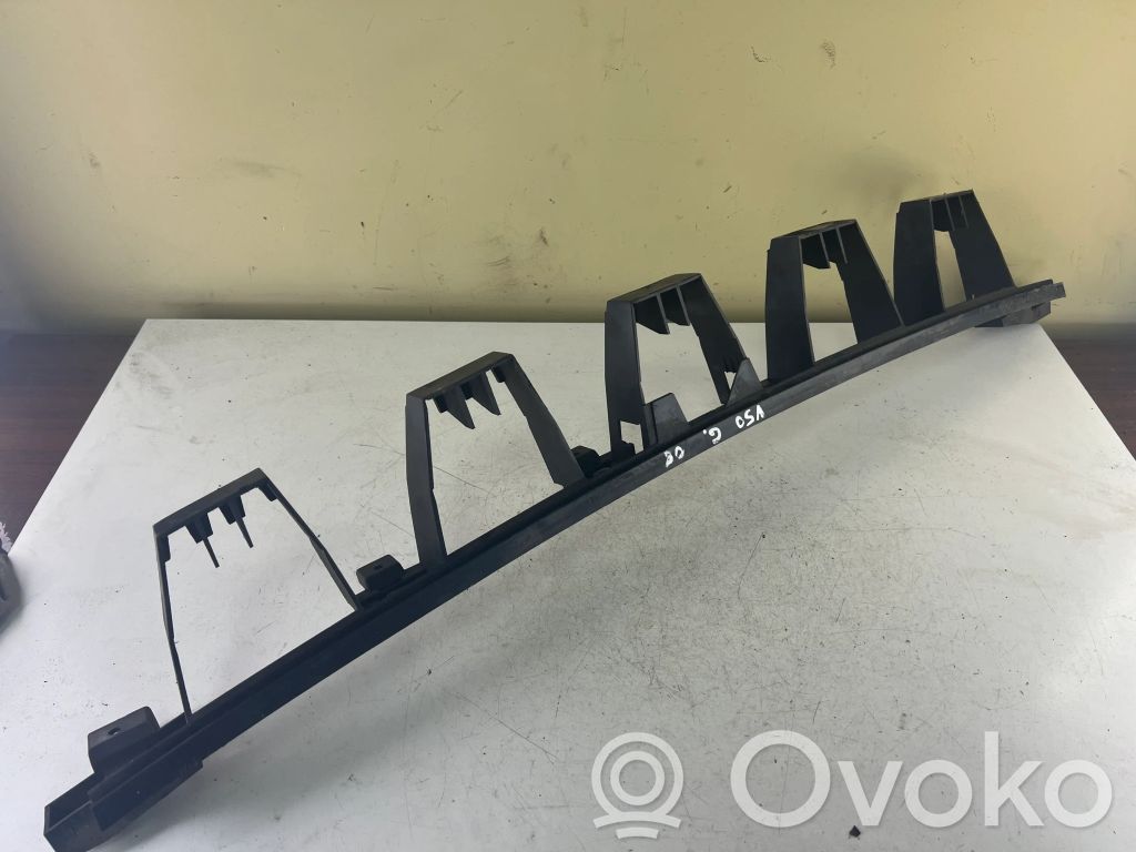 Volvo V50 Galinis laikiklis bamperio 