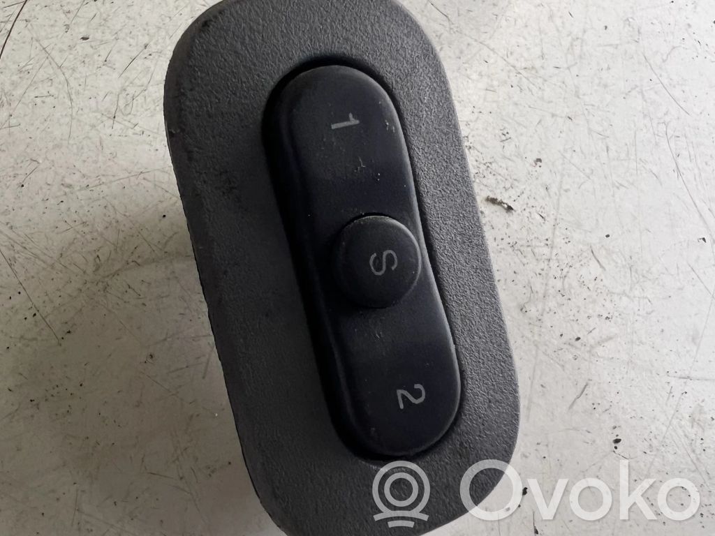 Jeep Grand Cherokee (WK) Seat memory switch 
