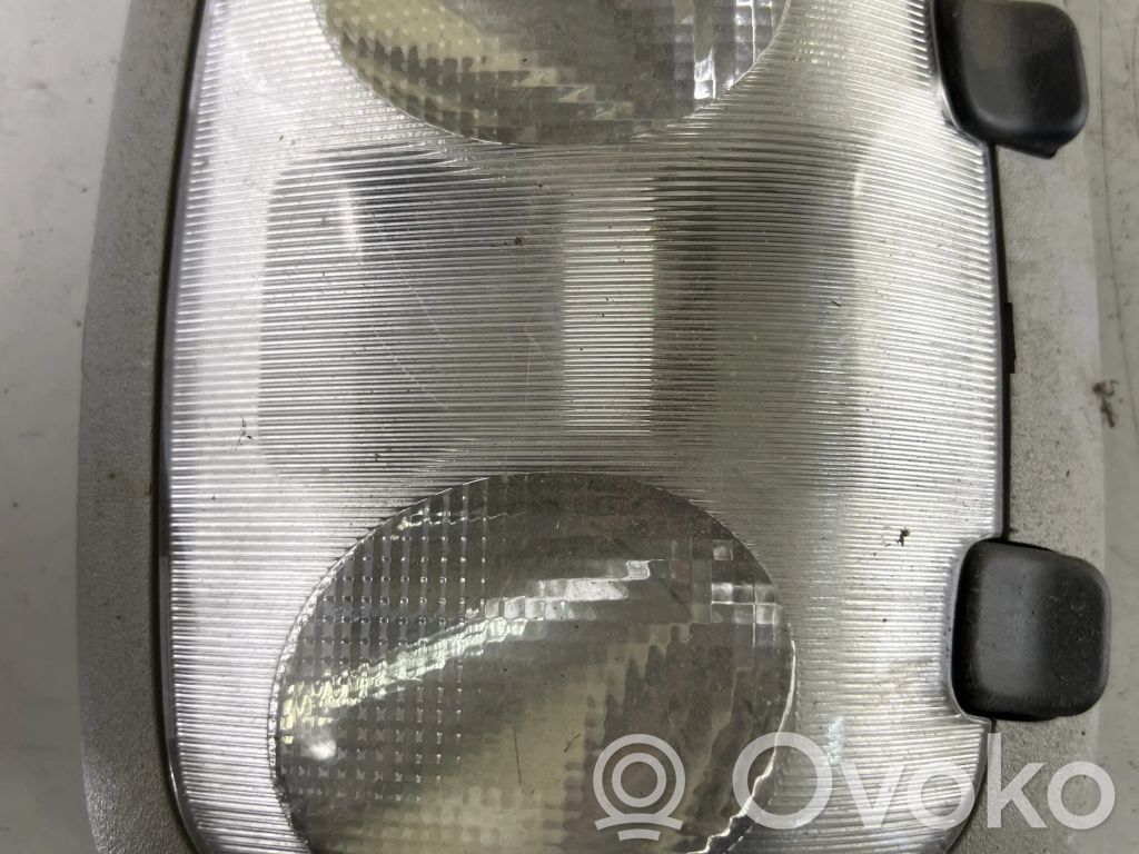 Ford Explorer Priekinių vietų apšvietimo žibintas 