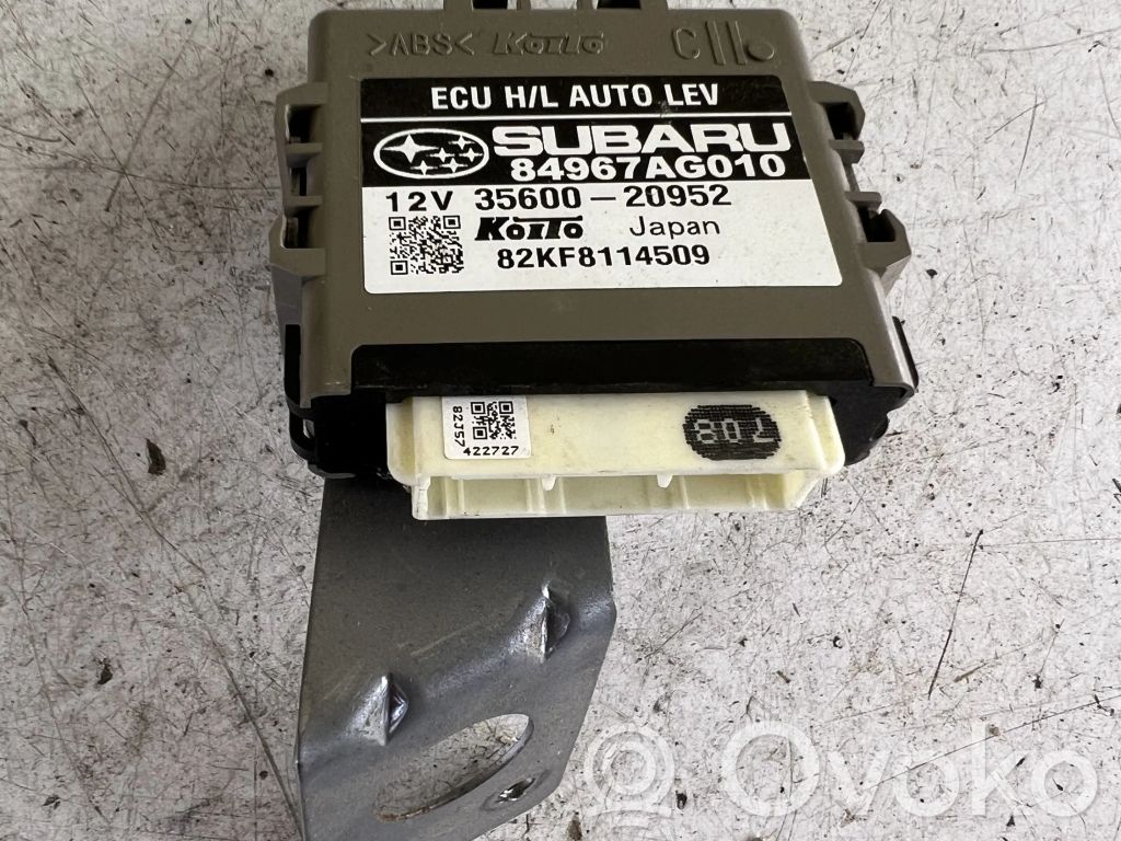 Subaru Outback Light module LCM 
