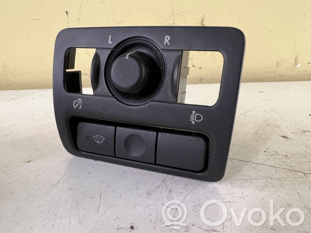 Subaru Outback Wing mirror switch 