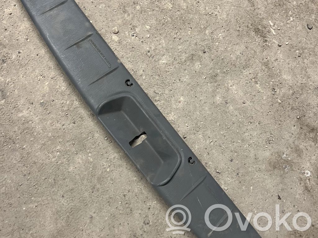 Chrysler Grand Voyager IV Trunk/boot sill cover protection 