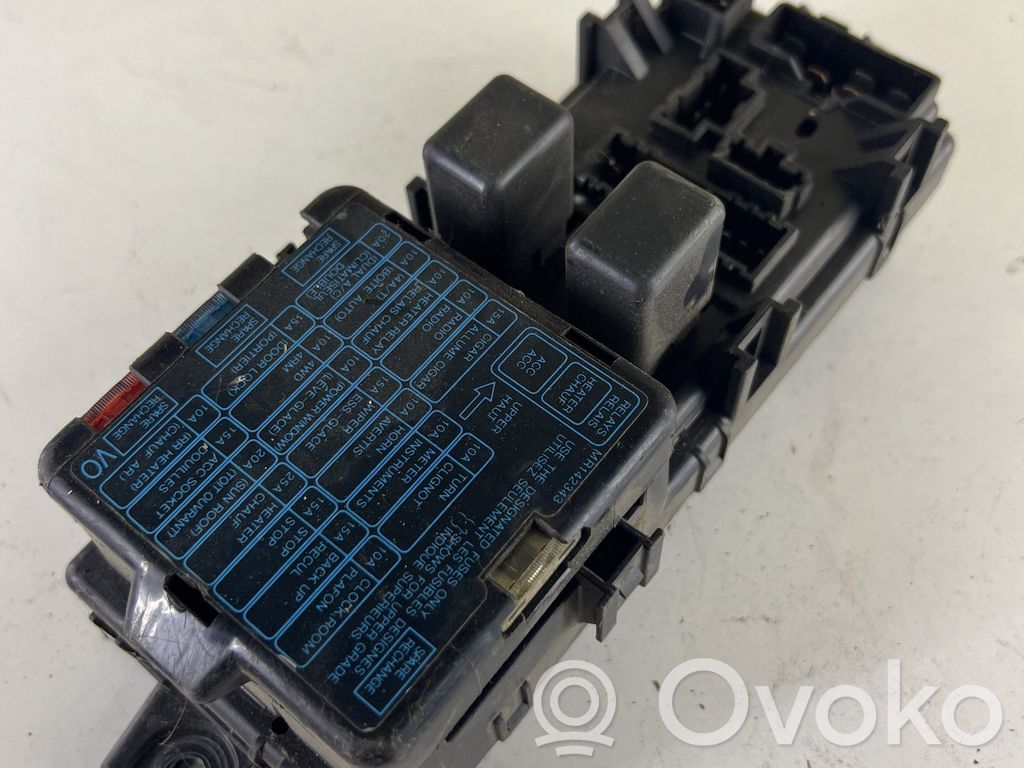 Mitsubishi Pajero Módulo de fusible 