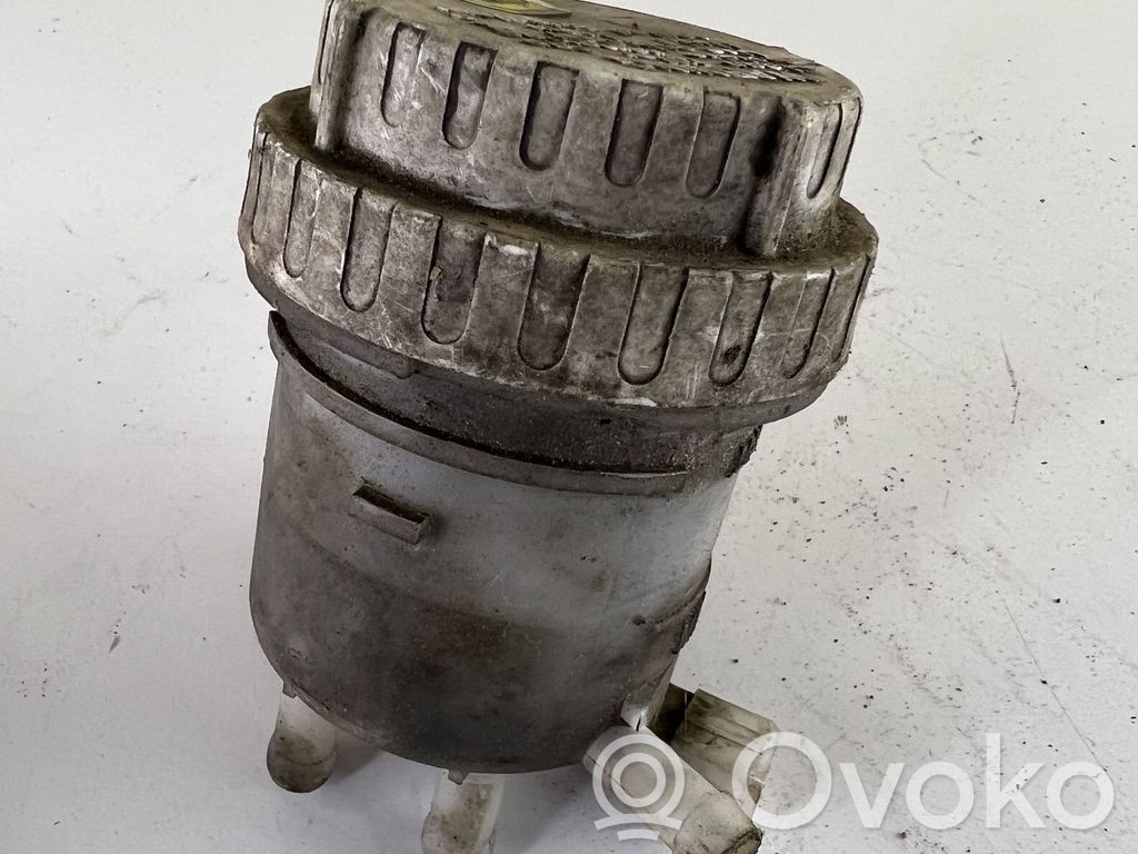 Mitsubishi Pajero Rezervor lichid frână 
