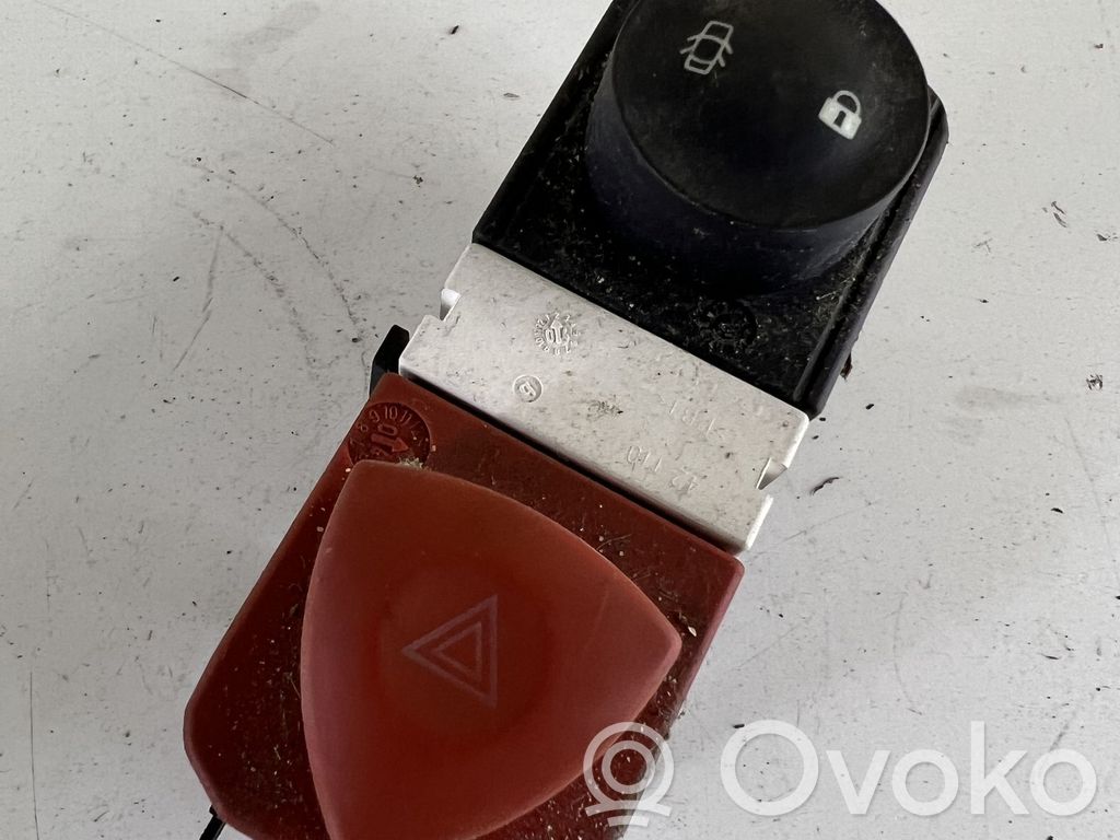 Renault Scenic II -  Grand scenic II Hazard light switch 