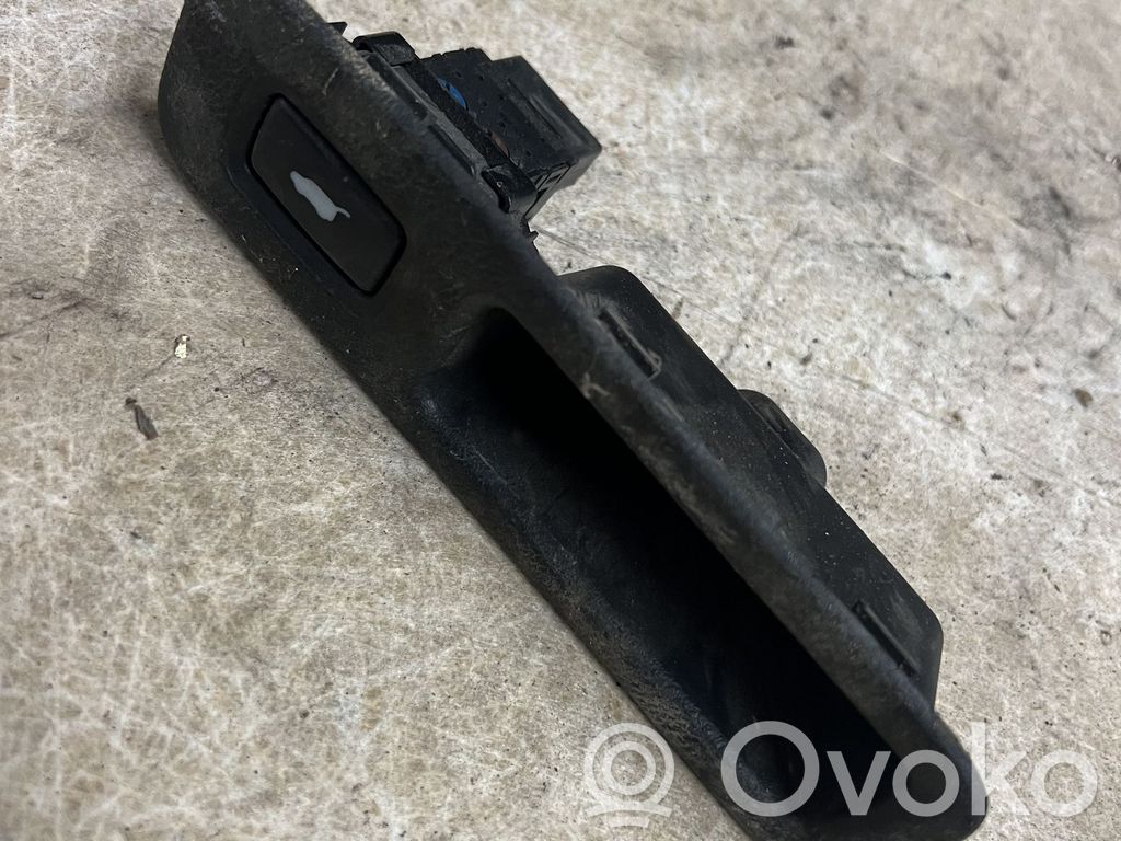 Honda Accord Tailgate/boot open switch button 