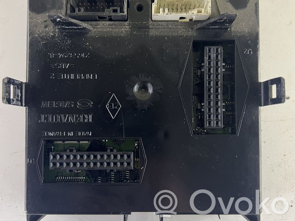 Renault Espace IV Módulo de fusible 
