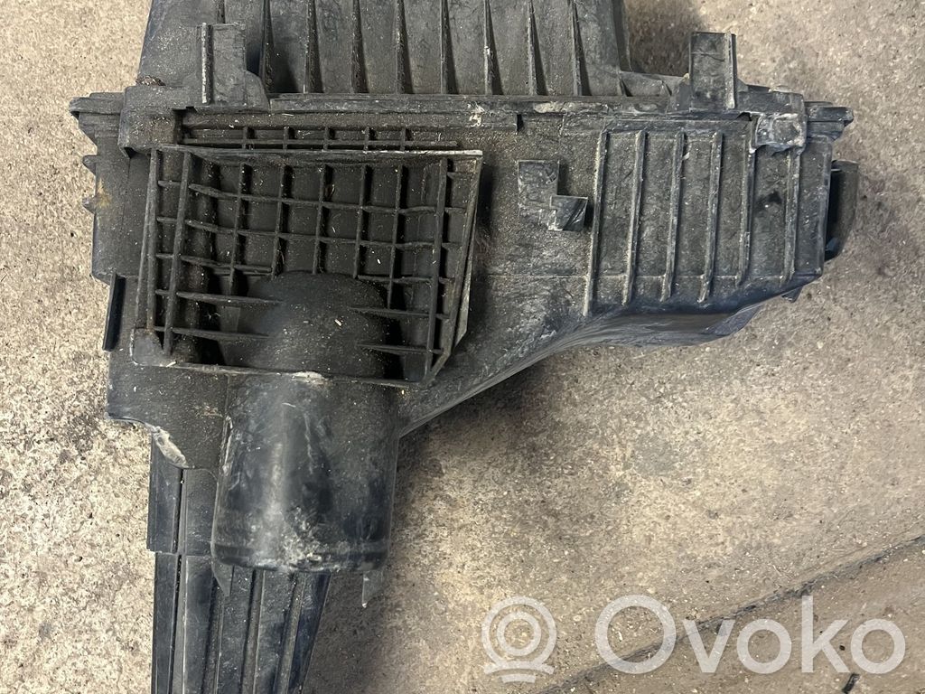 Peugeot 607 Obudowa filtra powietrza 