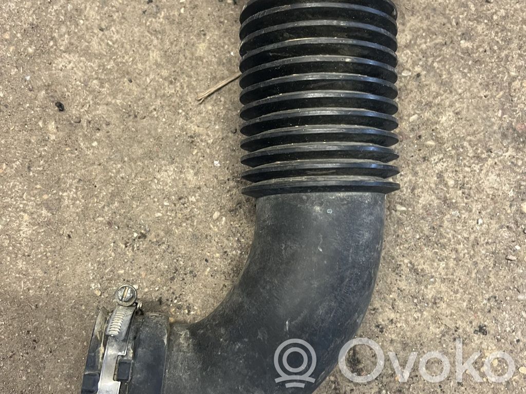Peugeot 607 Einzelteil Lufteinlasskanal 