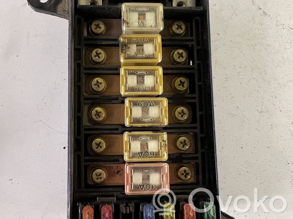 Mitsubishi Pajero Module de fusibles 