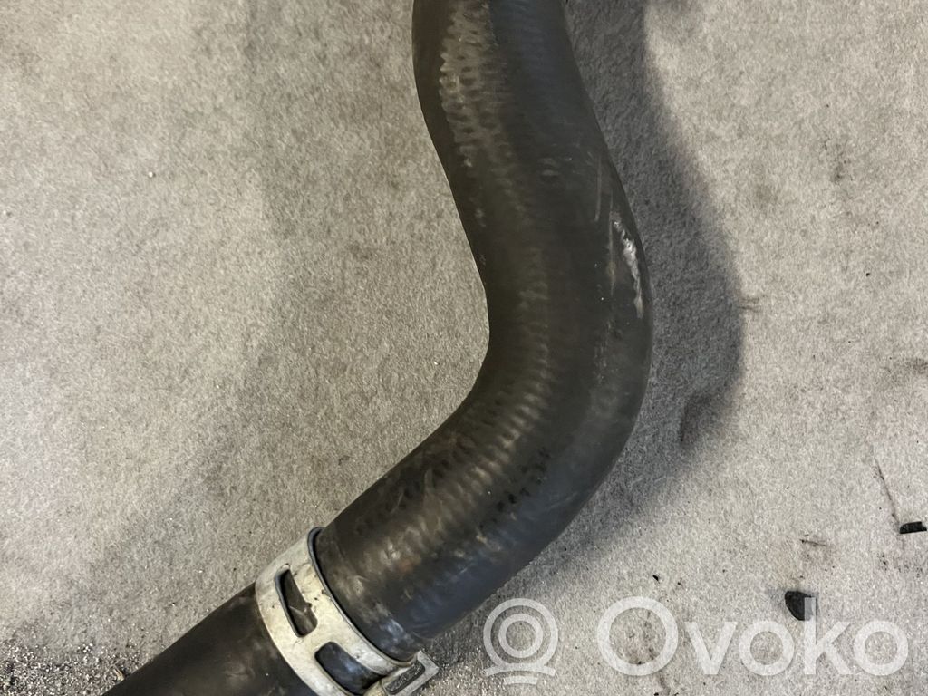 Engine coolant pipe/hose