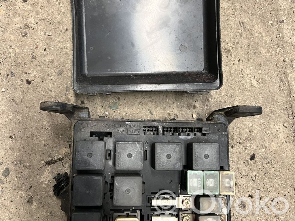Opel Frontera B Módulo de fusible 