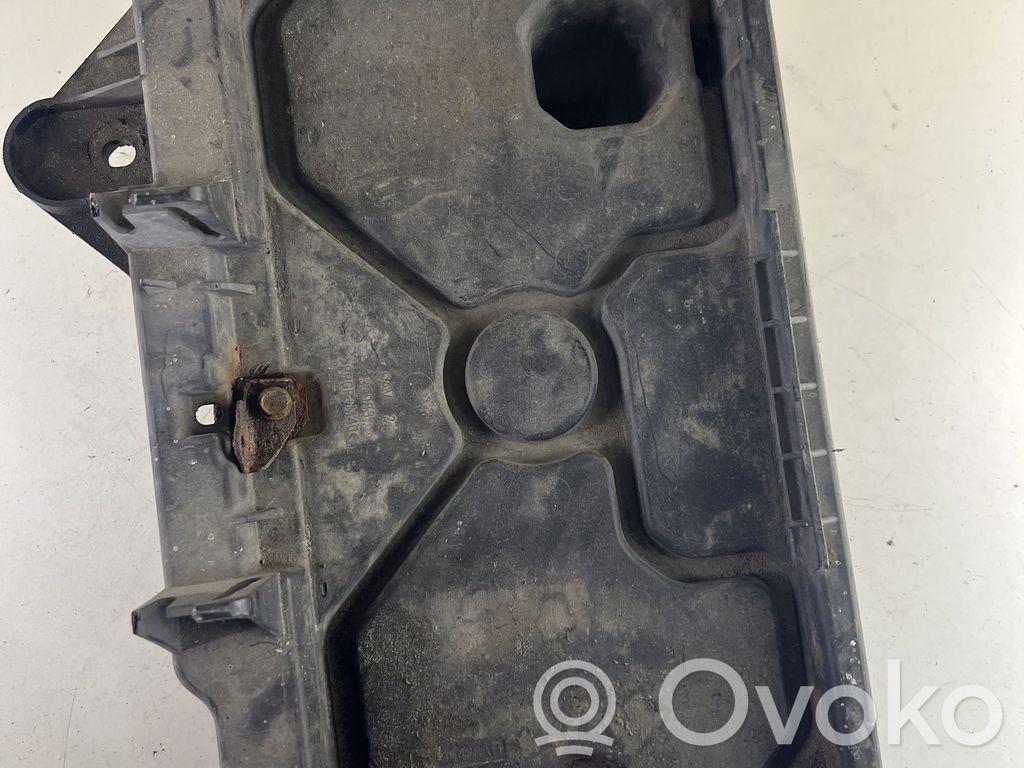 Jeep Grand Cherokee (WK) Battery tray 