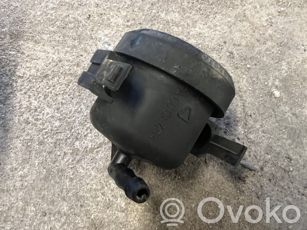 Renault Master II Depósito/tanque del líquido del embrague 