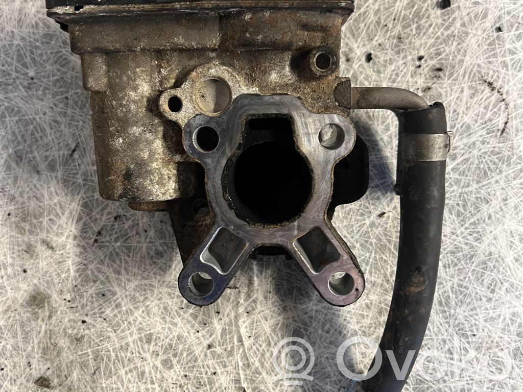 Nissan Patrol Y61 Válvula EGR 