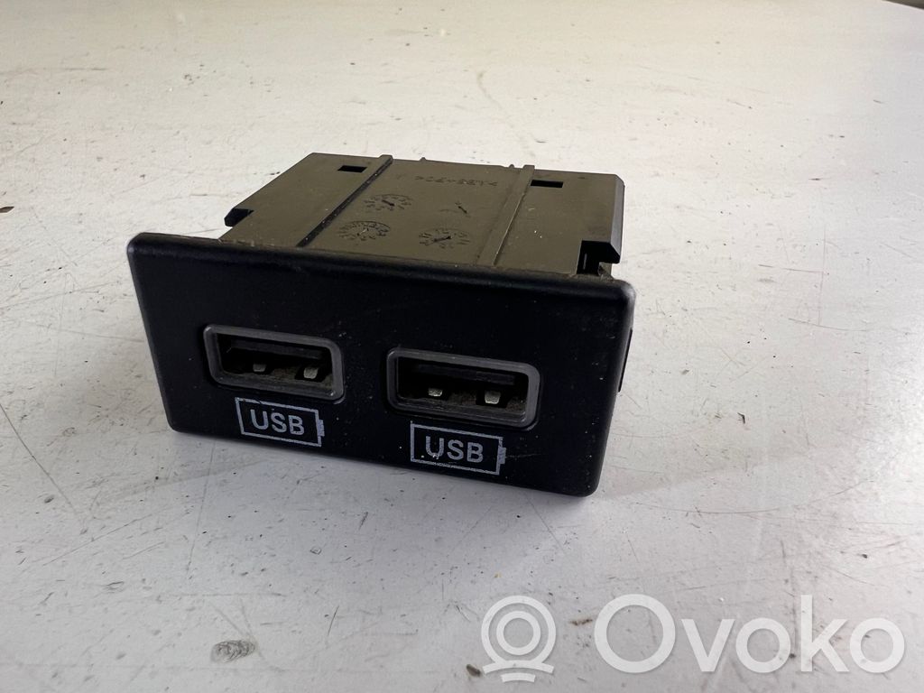 Jeep Grand Cherokee Enchufe conector USB 