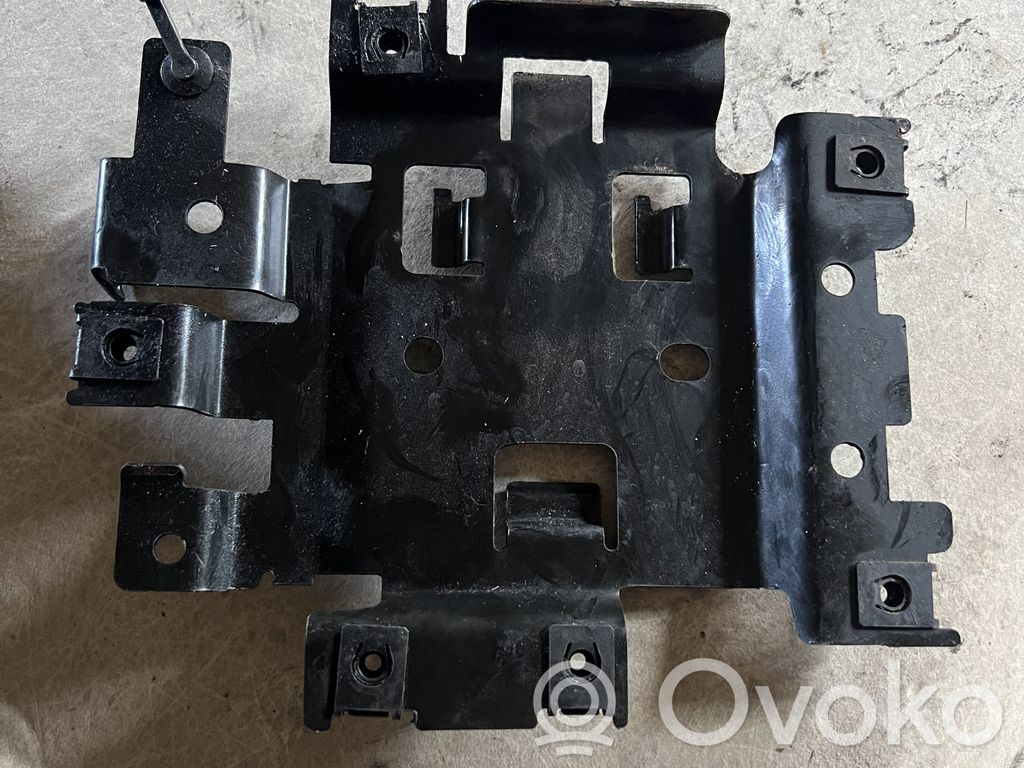 Jeep Grand Cherokee Engine control unit holder 