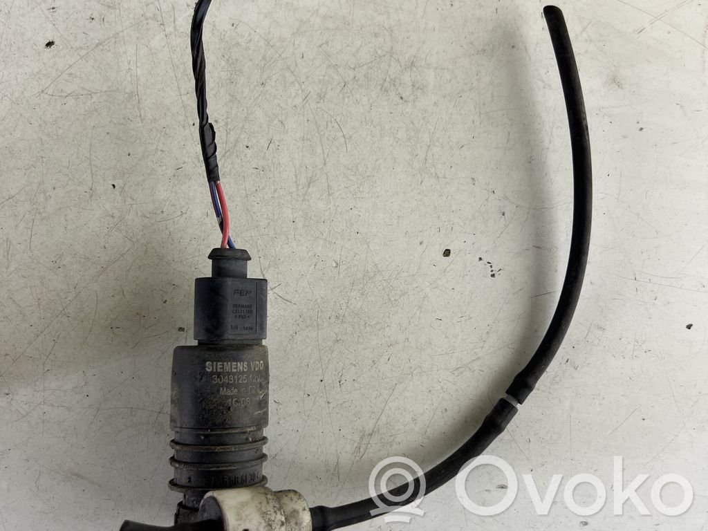 Peugeot 4007 Windscreen/windshield washer pump 