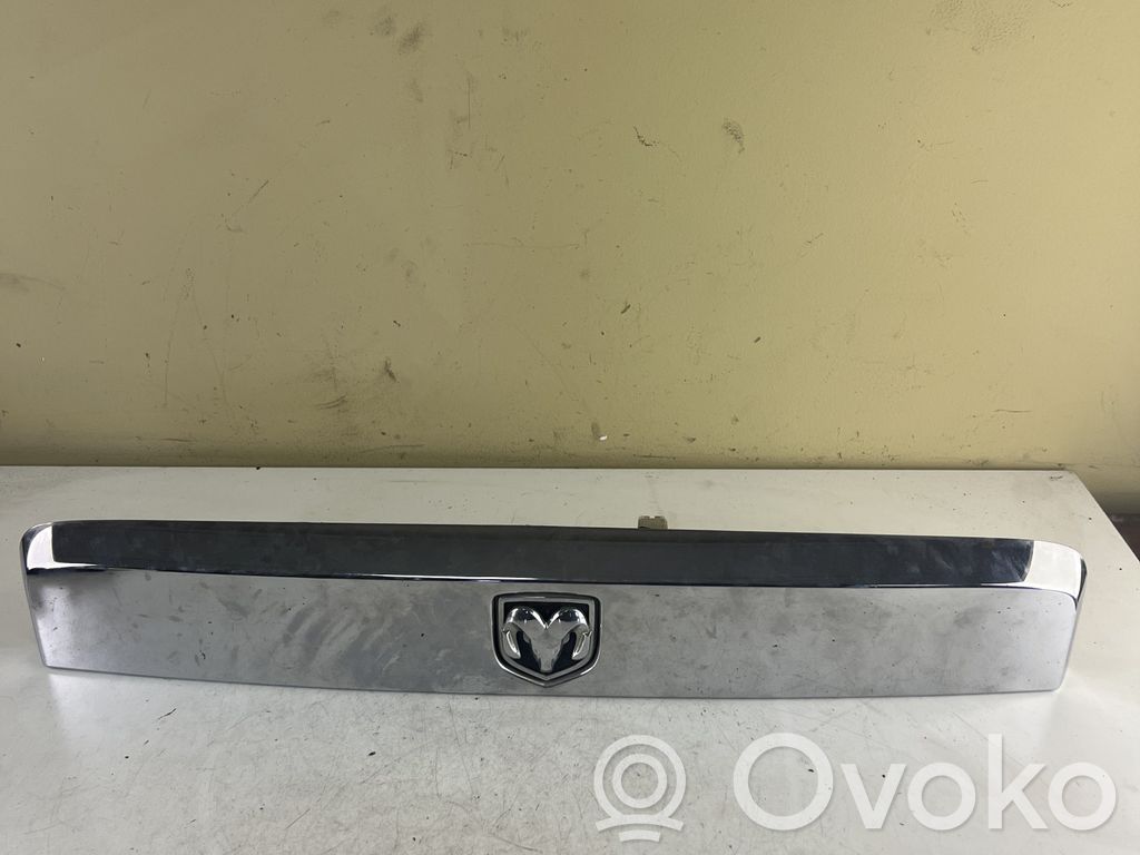 Dodge Nitro Trunk door license plate light bar 