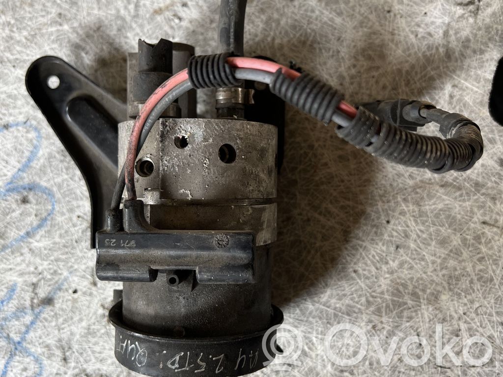 Audi A4 S4 B6 8E 8H ABS-pumppu 