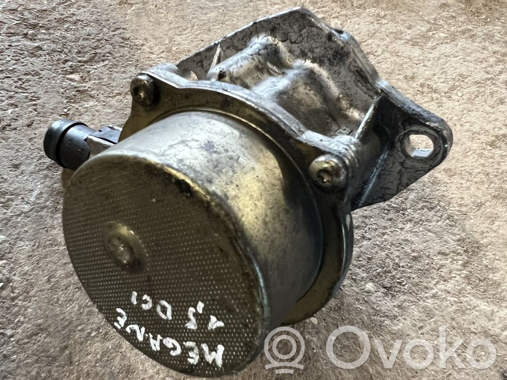 Renault Megane II Vacuum pump 