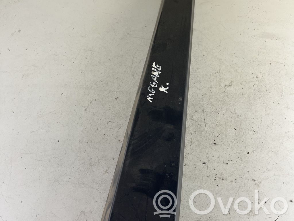 Renault Megane II (B) Pillar trim (exterior) 